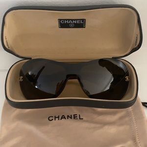 Chanel Phantom Aviator Sunglasses